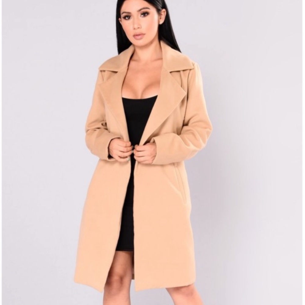 🦋 100% Polyester Light Tan Peacoat 🦋